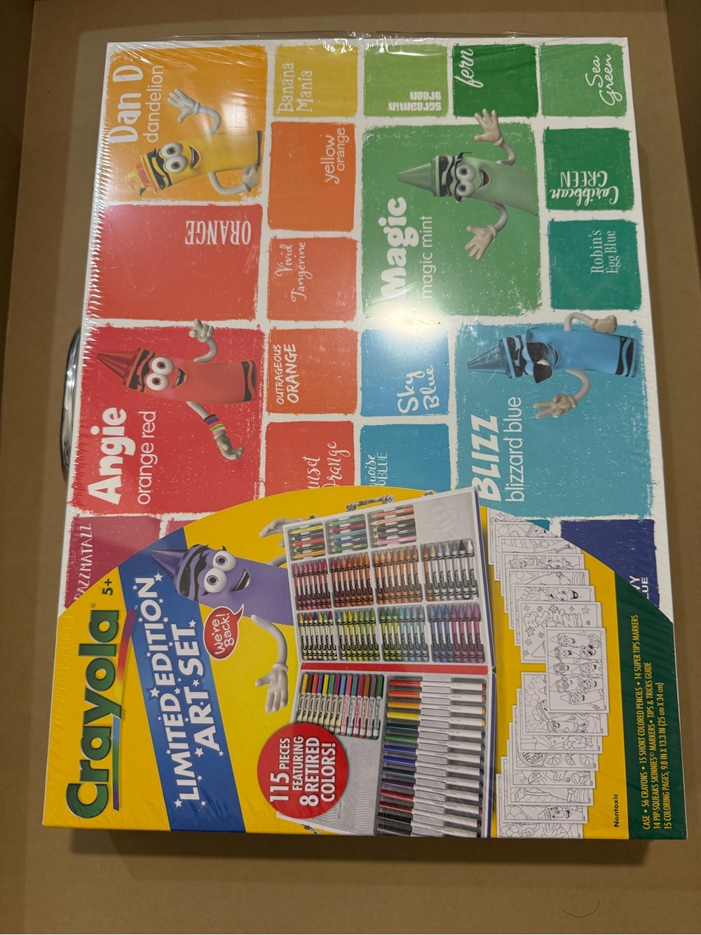 New Crayola Limited Edition Art Set 115 pieces